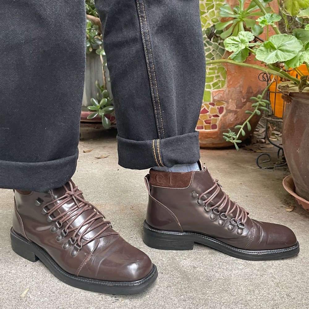 Vintage 90’s dark Brown Gucci sturdy leather boots - Picture 4 of 16